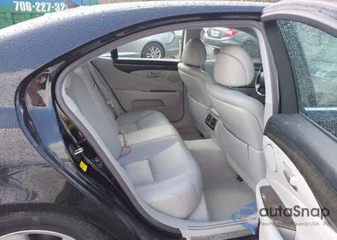 2010 Lexus Ls 460 z USA, uszkodzony, nr VIN JTHBL5EF1A5092734